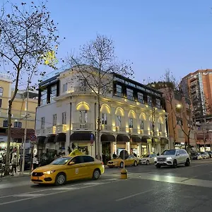 **** Hotel The Crown Boutique & Albania